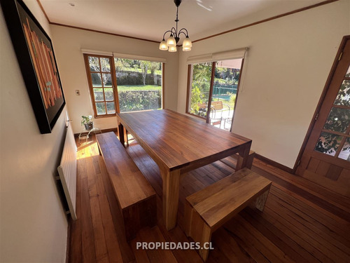 Casa En Condominio En Venta En Lo Barnechea