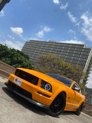 Ford Mustang Sincrónico