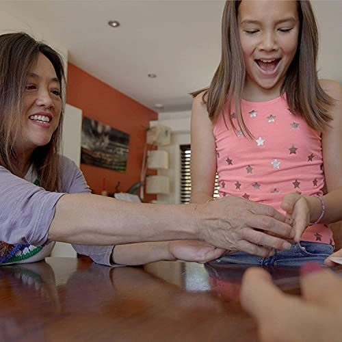Imagen 6 de 6 de Juego De Cartas Para Niño Spot It! Marvel Emojis Card Game |