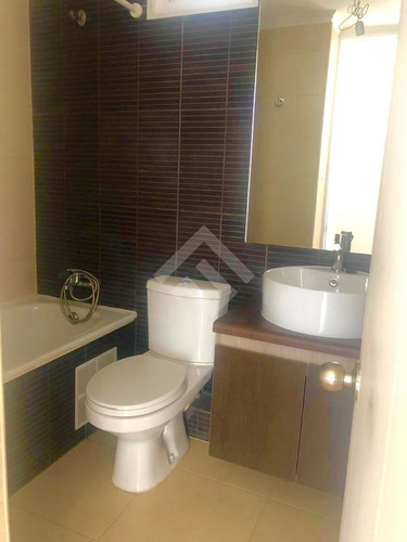 Departamento En Venta De 2 Dorm. En Estación Central