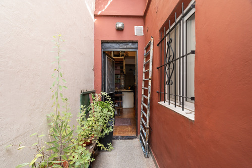 Ph En Venta De 3 Ambientes Con Terraza En Balvanera.