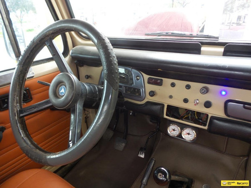 Imagen 22 de 25 de Toyota Land Cruiser Estacas