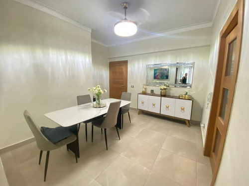 Imagen 4 de 22 de La Esperilla - Apartamento En Alquiler Amueblado - Código: Man-00110 Piso 5 2 Habitaciones Balcón Sala Comedor Lobby Área Social Con Bbq Piscina Gimnasio Área Infantil Salón De Eventos
