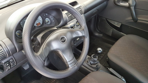 Corsa Sedan Classic Super 1.0 Vhc 2004/2005