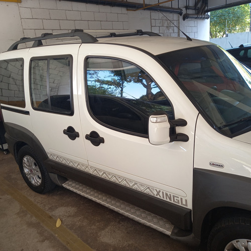 Fiat Doblo 1.8 16v Adventure Xingu Locker Flex 5p