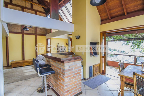 Casa Em Condomínio, 3 Dormitórios, 460.61 M², Menino Deus - 131790