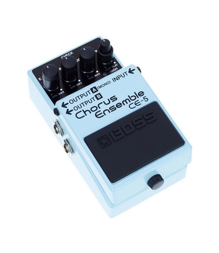 Imagen 3 de 5 de Pedal de efecto para instrumento de cuerda Boss Chorus Ensemble CE-5 celeste