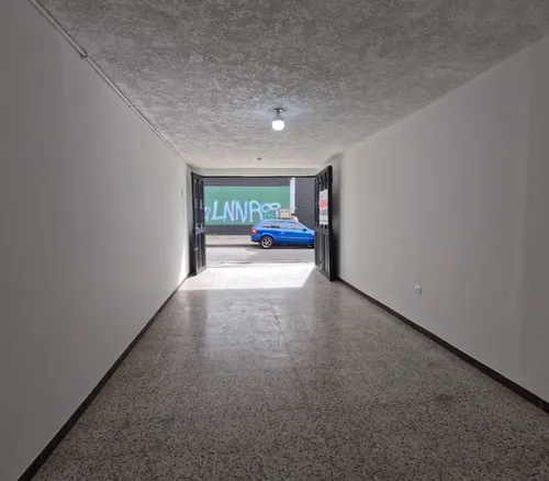 Arriendo Local Comercial Con Bodegaje Y/o Oficinas Prado Veraniego Norte Bogota.