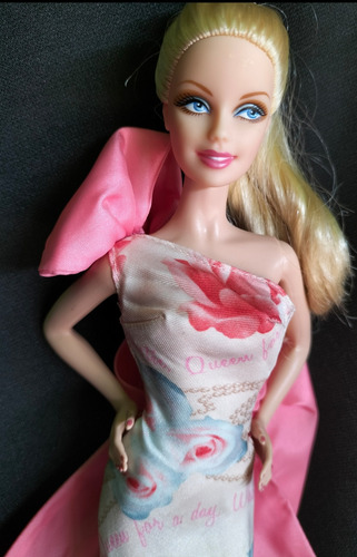 Barbie Collector Rose Splendor, Avon, Robert Best,model Muse (Usado)