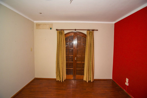 Venta De Casa Macrocentro 3 Dor, 2 Cocheras