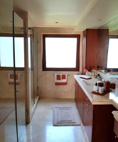 Casa En Venta En Cerrada En Lomas De Tecamachalco