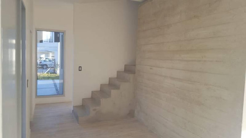Muy Linda Casa A Estrenar En Barbarita