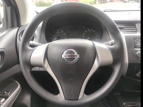 Nissan NP300 2.5 SE Paq Seguridad Mt