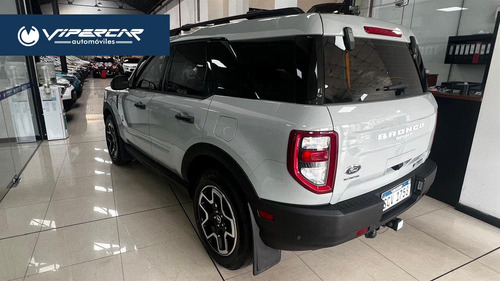 Ford Bronco -