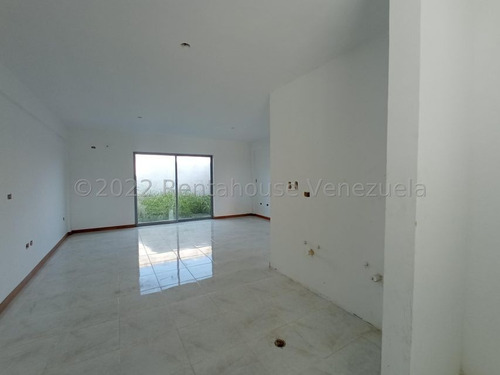 Imagen 11 de 15 de Townhouse En Venta, Monteserino San Diego. 23-14901 Rentahouse