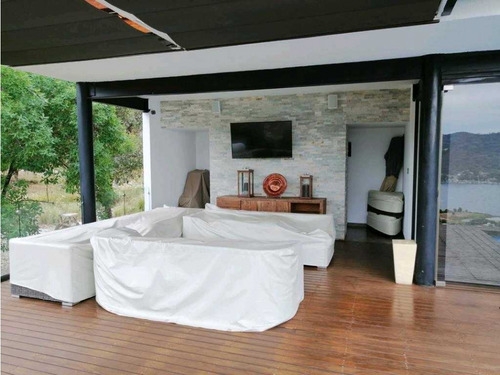 Casa En Renta En Valle De Bravo Con Vistas Panoramicas
