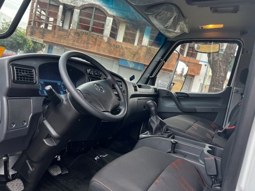 Imagen 11 de 13 de Mercedes Benz Accelo 815/39 Ce Manual 2022 0km Sin Rodar!!