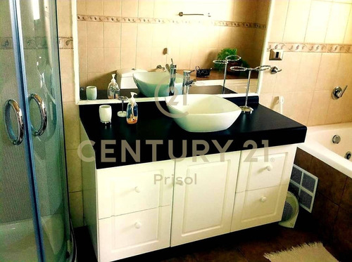 Imagen 12 de 22 de Se Vende Cómoda Casa En Condominio Sector Los Riscos