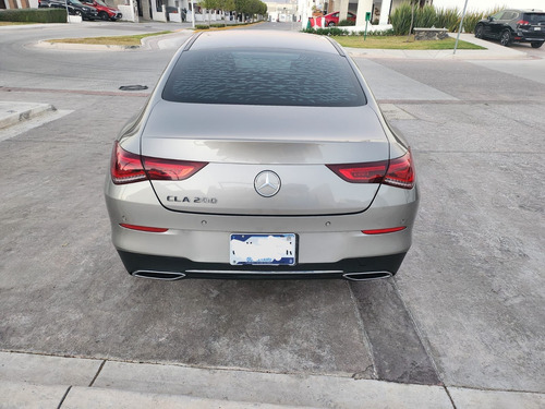 Mercedes-Benz Clase CLA 1.6 200 Cgi Mt