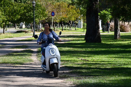 Moto Eléctrica Sunra Grace