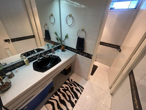 Imponente Pent House Dúplex Con Espectacular Terraza En Sorocaima 24-9101