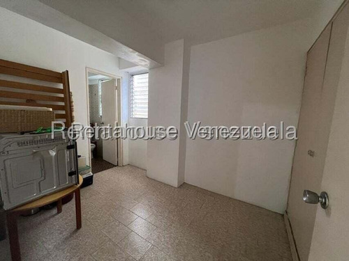Apartamento Las Esmeraldas 26-328 R.e