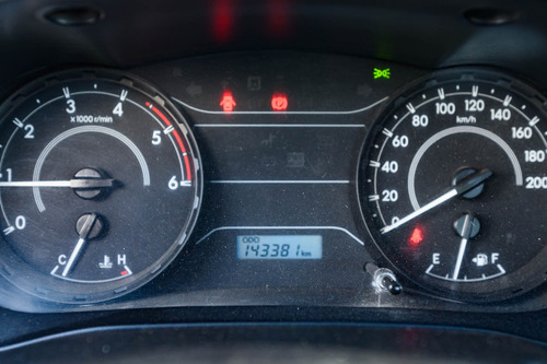 Hilux 4x2 C/s Dx 2.4 Tdi 6 M/t Nic Tbl