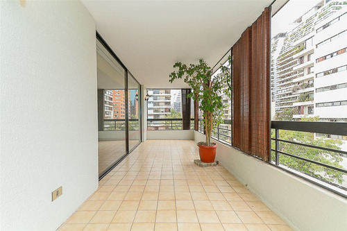 Departamento En Venta De 3 Dorm. En Las Condes