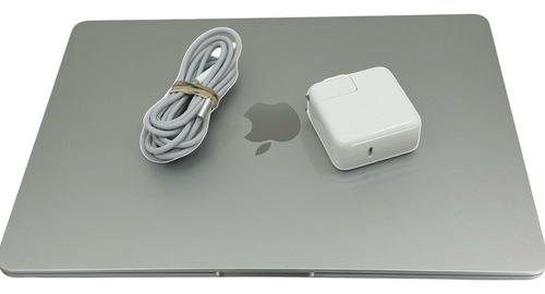 Macbook Air 13,6'' Chip Apple M2 2022, 8gb Ram, 256gb Space Gray (Usado)