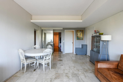 Imagen 6 de 23 de Departamento De 2 Dormitorios En Venta Con Cochera En El Centro De Rosario