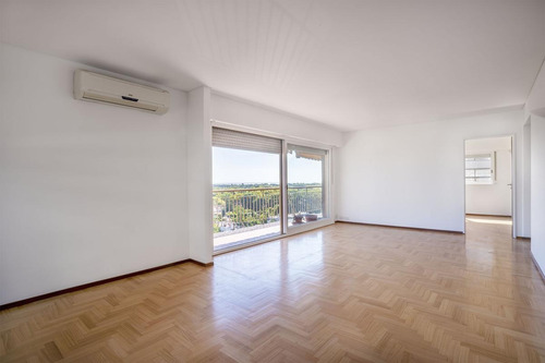 Venta Departamento 4 Amb Cochera Baulera Piso 11 Vista 360- Martinez
