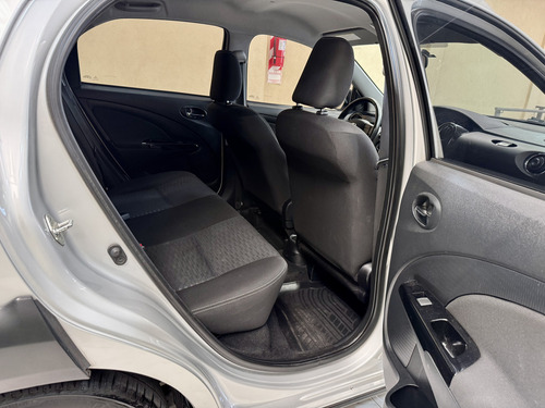 Toyota Etios 1.5 Cross