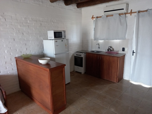 Imagen 7 de 14 de Monoambiente 4 P, Muy Cómodo , Piscina Templada Solar.