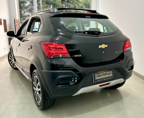 Chevrolet Onix 1.4 Activ Aut. 5p
