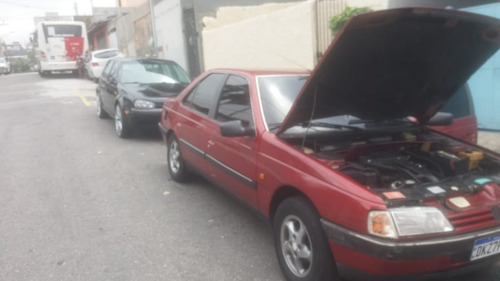 Peugeot / 405
