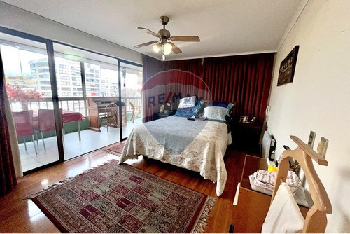 Exclusivo Dpto 4 Dorm + 2 Est, Amplia Terraza