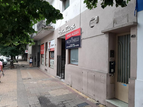 Imagen 4 de 9 de Importante Local En Alquiler