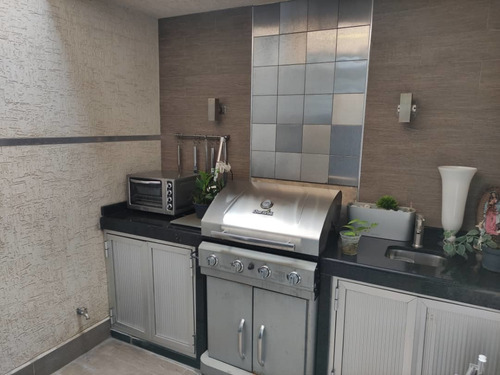 Imagen 9 de 14 de Townhouse En Venta En Rincón Naguanagua De Lujo Gavip