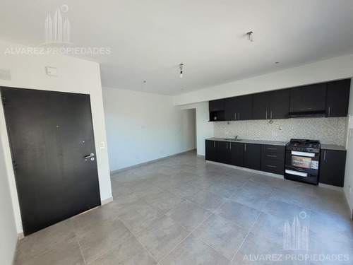 Imagen 12 de 30 de Departamento 3 Ambientes Venta Castelar Cochera