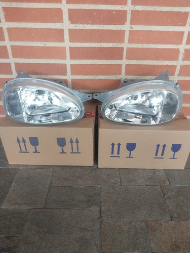 Faros Corsa Vidrio Liso Cristal Derecho Izquierdo  