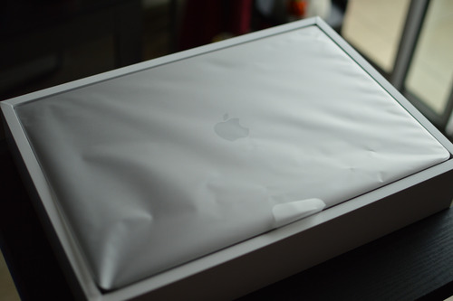 Apple Macbook Pro A2141 I7 16gb 512gb Ssd Radeon 5300m (Usado)
