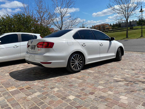 Volkswagen Vento 2.0 Sportline Tsi 200cv Bi-xenon Dsg 2013