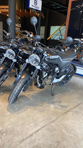 Imagen 16 de 16 de Husqvarna Svartpilen 200 Anticipo + 12 Cuotas Sin Interes.
