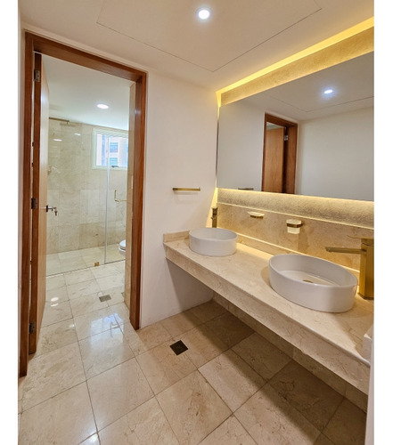 Apartamento En Alquiler 160 M2 - Urb. Campo Alegre