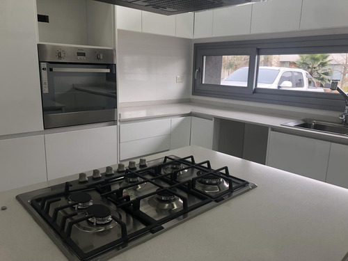 Imagen 26 de 30 de Casa Minimalista A Estrenar - Weston - Moreno - Venta - Permuta - Financia - Piscina