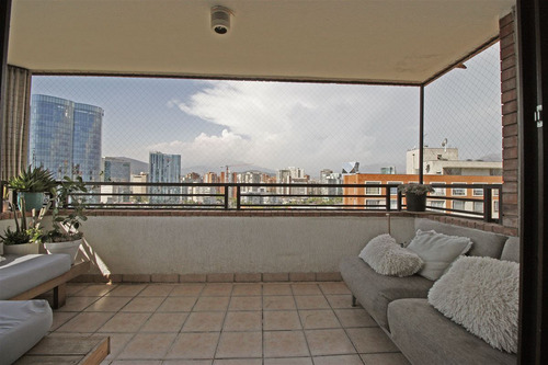 Amplio Depto Remodelado En Venta 4d Y 4b En Metro Manquehue