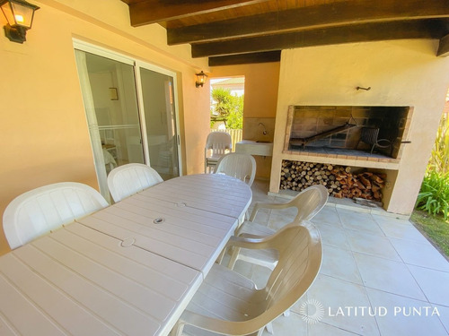 Imagen 15 de 30 de El Chorro, Casa De 4 Dormitorios Con Vista Al Mar - Manantiales Altos De Punta Piedras
