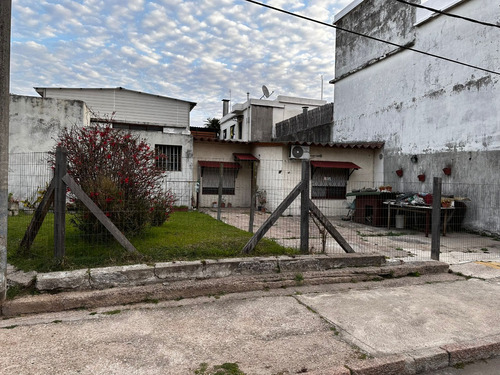 Marcelino Sosa Y Enrique Britos , 2 Casas En 1 Padron !!!!