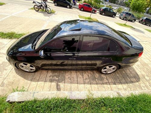 Volkswagen Vento 2.5 Luxury 170cv 2012