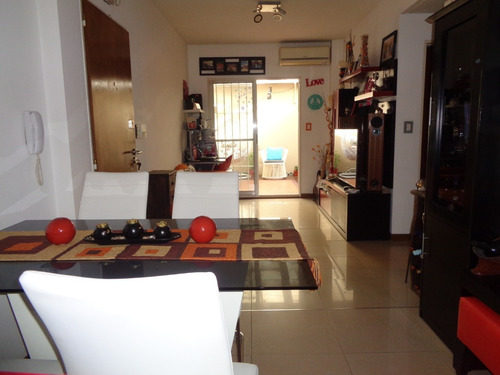 Imagen 4 de 14 de Dto 3 Amb Impecable, Con Cochera, Patio Y Lavadero